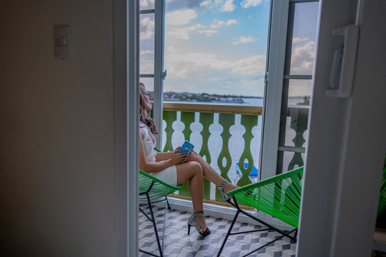 Hotel Peten Флорес Екстер'єр фото