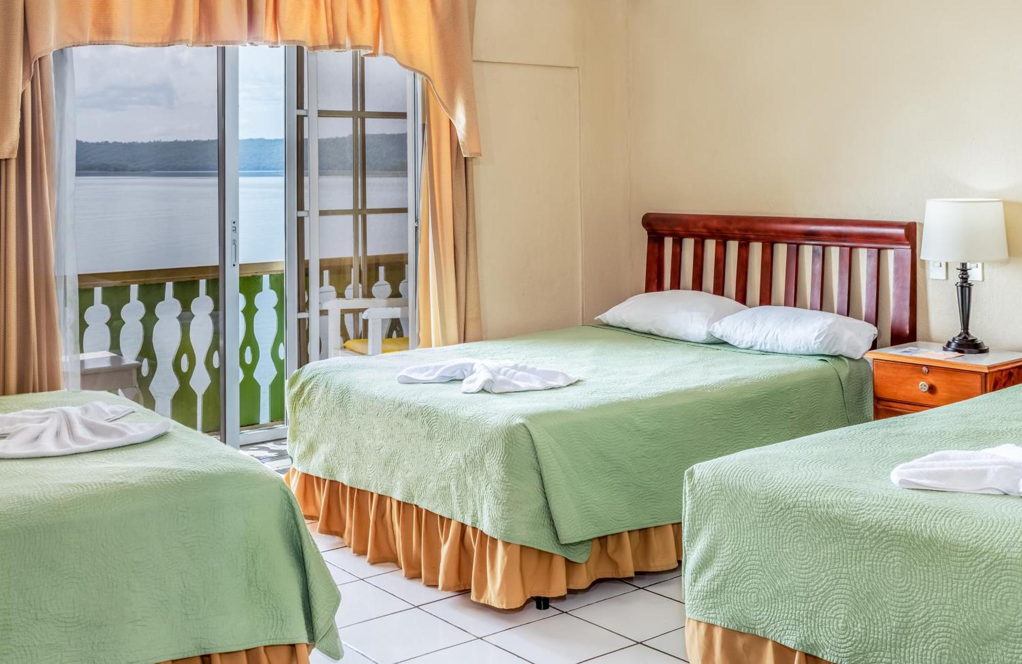 Hotel Peten Флорес Екстер'єр фото